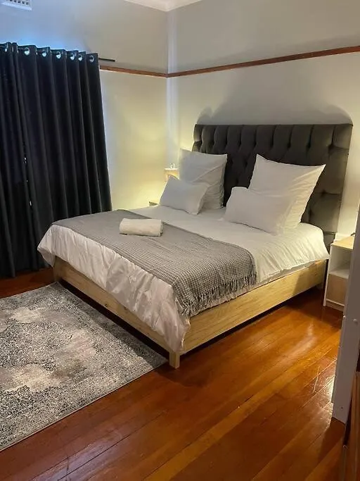 Clarendon Bright Apartment Κέιπ Τάουν