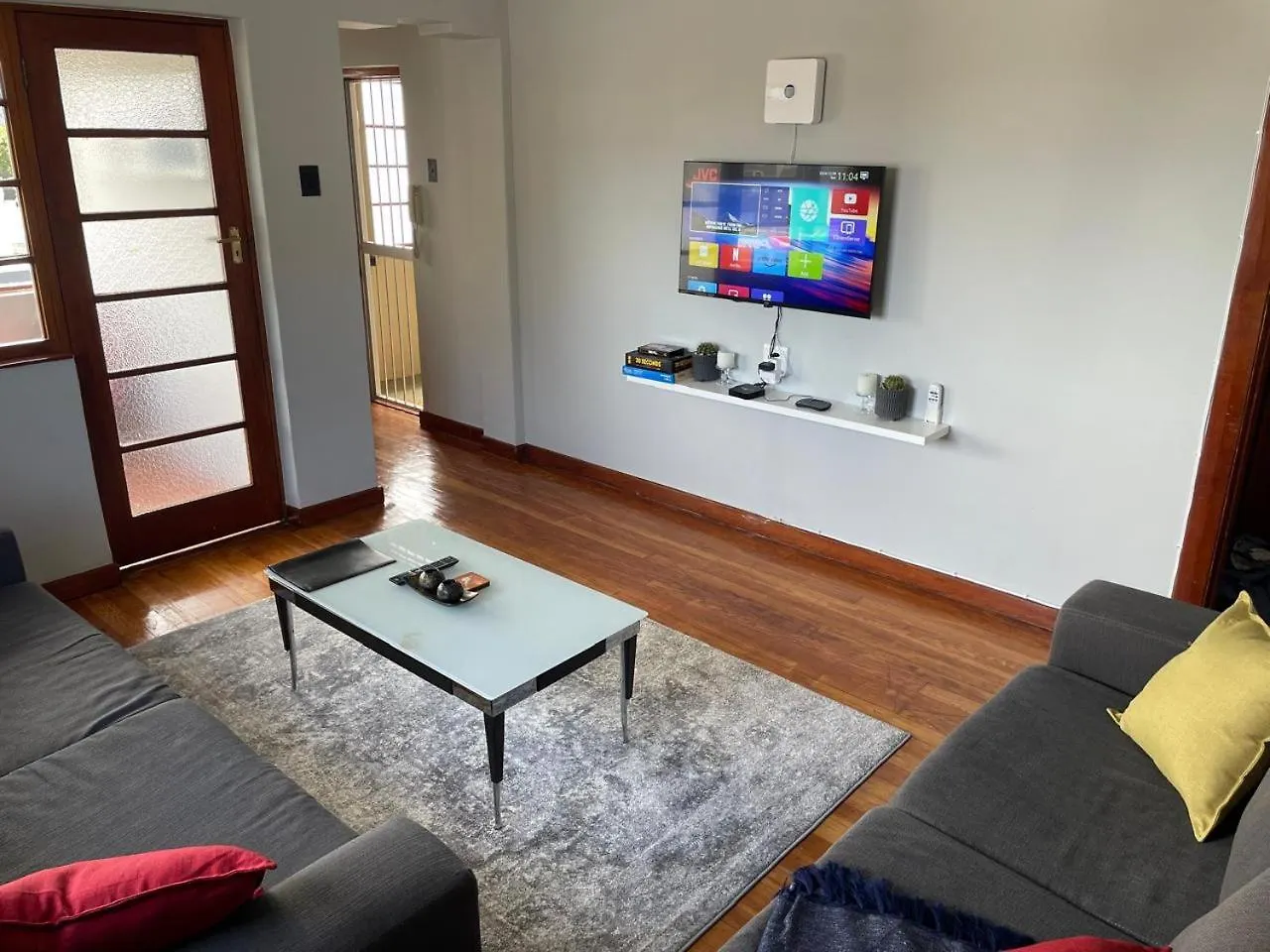 Clarendon Bright Apartment Cape Town
